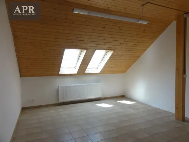 Pronájem kanceláře, Uherský Brod, Naardenská, 44 m2