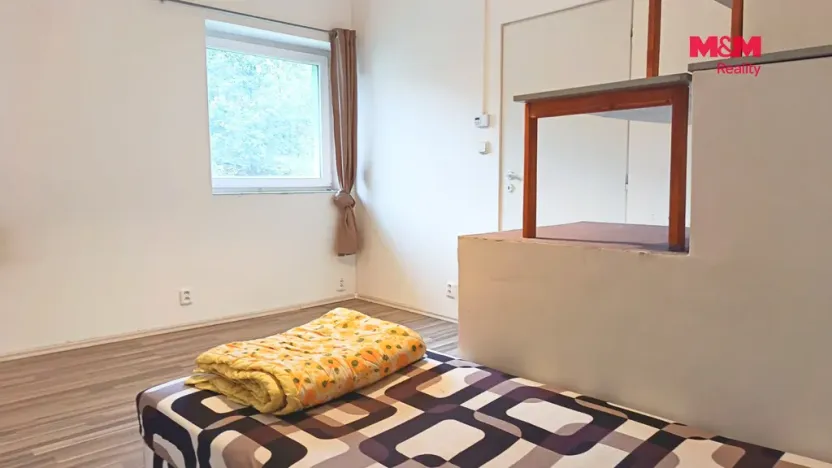 Pronájem bytu 1+1, Roztoky, 19 m2