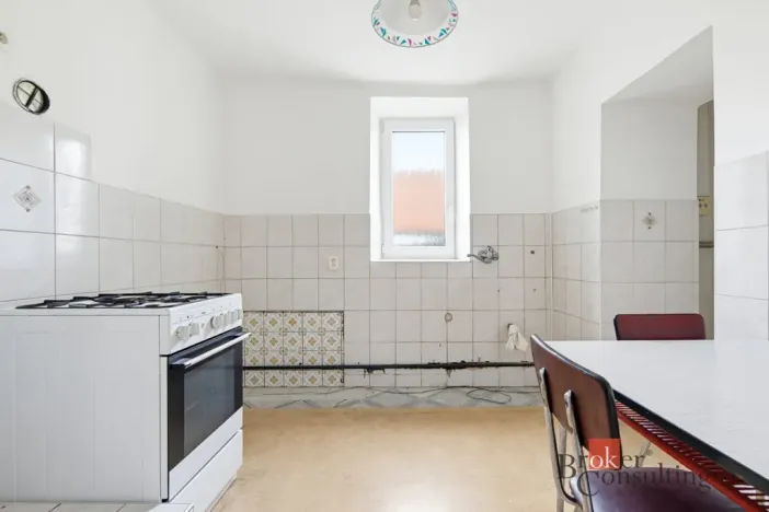 Prodej rodinného domu, Sezemice, Bezdíčkova, 105 m2