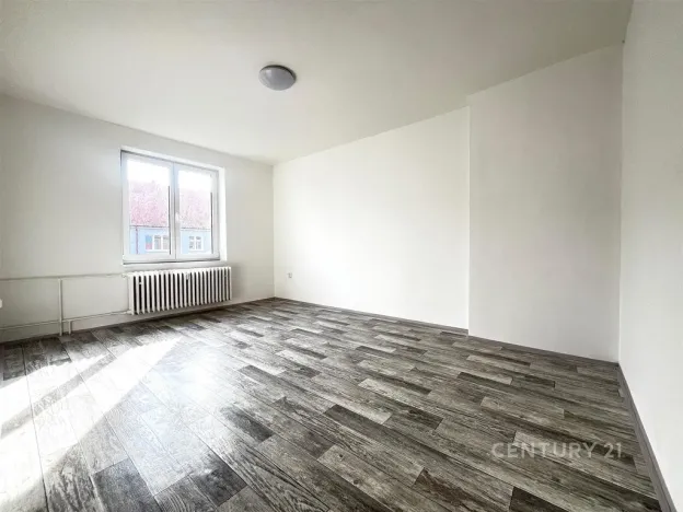 Pronájem bytu 1+1, Jirkov, Ervěnická, 35 m2