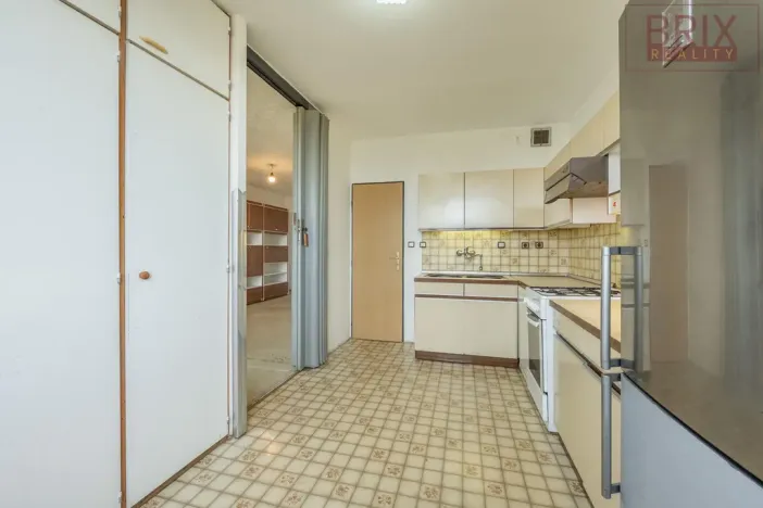 Prodej bytu 3+1, Praha - Kobylisy, Bojasova, 64 m2