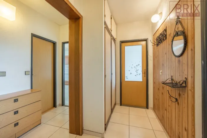 Prodej bytu 3+1, Praha - Kobylisy, Bojasova, 64 m2