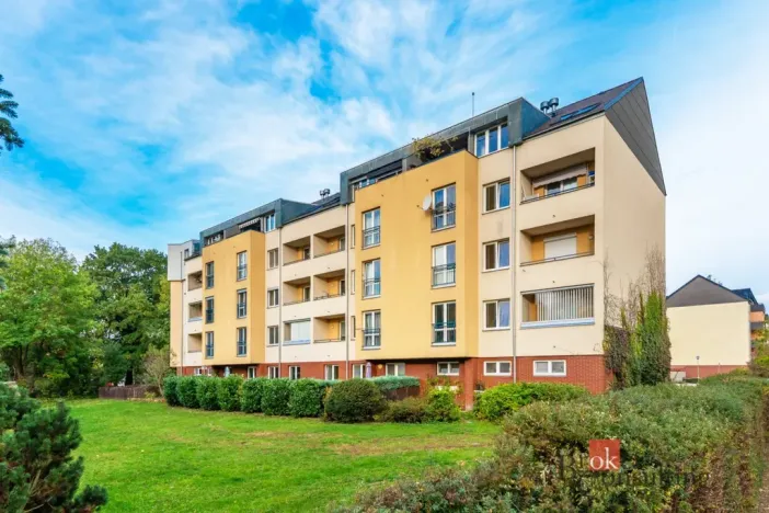 Prodej bytu 1+kk, Hradec Králové - Třebeš, Ve Stromovce, 33 m2
