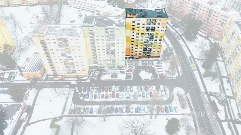 Pronájem bytu 2+kk, Chomutov, Holešická, 42 m2