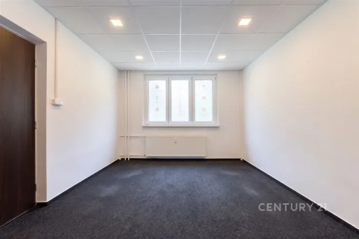 Pronájem kanceláře, Most, Obránců míru, 68 m2