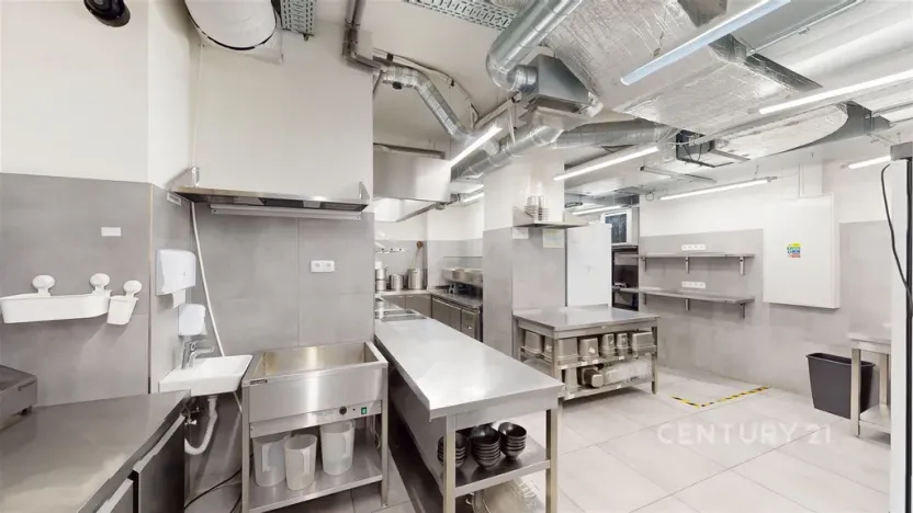 Pronájem restaurace, Ostrava - Moravská Ostrava, Nádražní, 127 m2