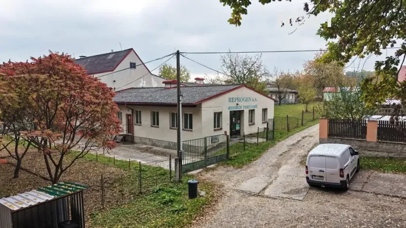 Prodej zemědělského objektu, Jindřichův Hradec, 9726 m2