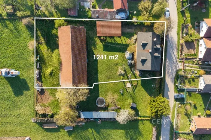 Prodej zemědělské usedlosti, Jičíněves - Labouň, 180 m2