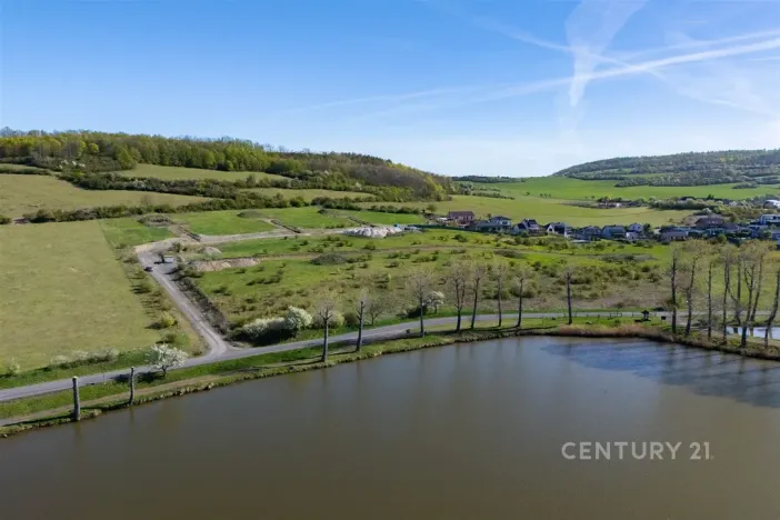 Prodej pozemku pro bydlení, Lužice, 1215 m2