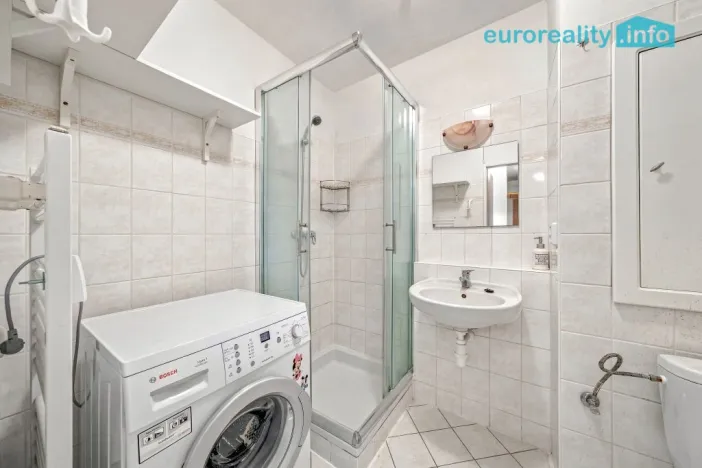 Prodej bytu 2+1, Milovice, Braniborská, 48 m2