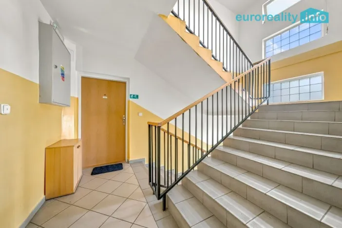 Prodej bytu 2+1, Milovice, Braniborská, 48 m2