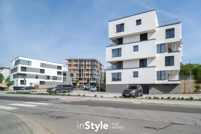 Pronájem bytu 2+kk, Uherské Hradiště, 28. října, 66 m2