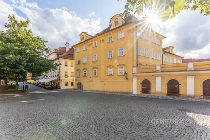 Prodej bytu 2+1, Praha - Malá Strana, Hroznová, 53 m2