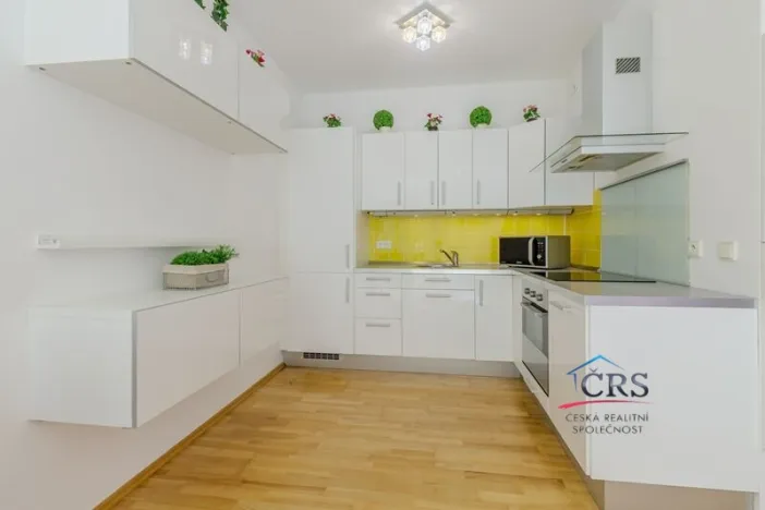 Prodej bytu 2+kk, Praha, Jeseniova, 55 m2