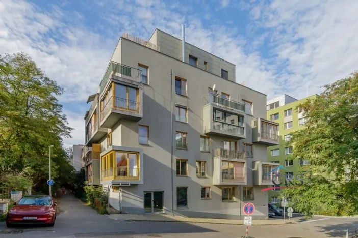 Prodej bytu 2+kk, Praha, Jeseniova, 55 m2
