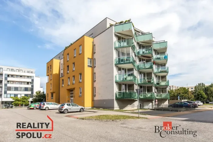 Pronájem bytu 3+kk, Hradec Králové - Třebeš, Labská louka, 82 m2