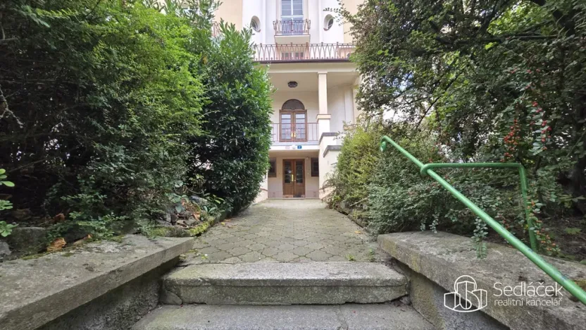 Pronájem bytu 1+1, Karlovy Vary, Krále Jiřího, 61 m2