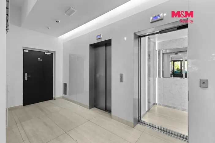 Prodej bytu 3+kk, Praha - Holešovice, Sanderova, 83 m2