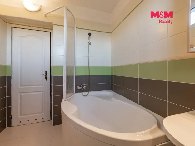 Prodej rodinného domu, Benešov, Na Chmelnici, 245 m2