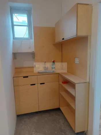 Pronájem obchodního prostoru, Praha, Na Březince, 182 m2