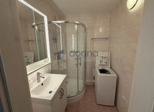 Pronájem bytu 3+kk, Praha, Cuřínova, 69 m2
