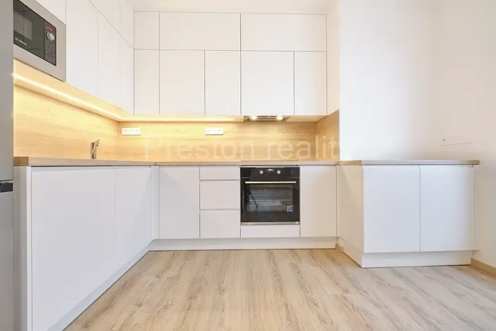 Pronájem bytu 4+kk, Praha - Kbely, Sedlářova, 91 m2