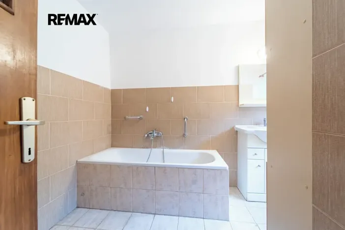 Prodej rodinného domu, Křenice, Hlavní, 52 m2