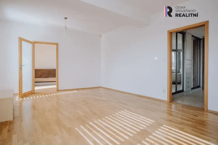Prodej kanceláře, Kroměříž, náměstí Míru, 178 m2