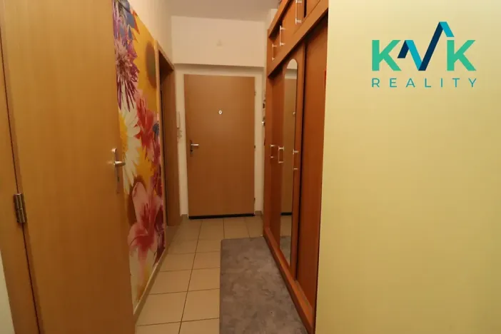 Pronájem bytu 2+kk, Karlovy Vary, Kryzánkova, 55 m2