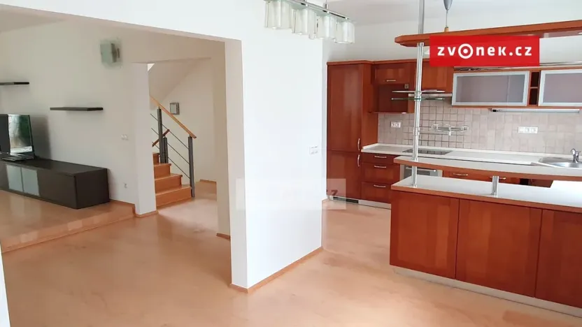 Pronájem rodinného domu, Zlín, Na Výsluní, 270 m2
