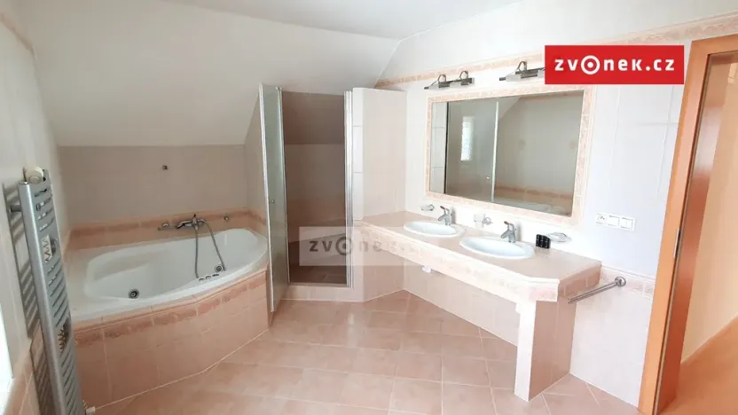 Pronájem rodinného domu, Zlín, Na Výsluní, 270 m2