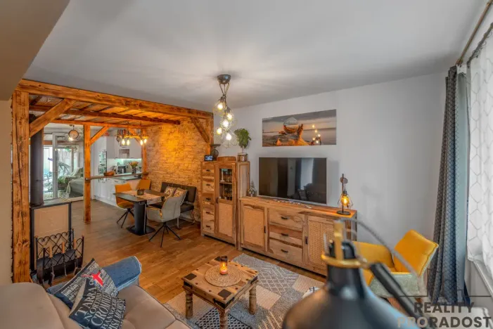 Prodej rodinného domu, Petrovice, 240 m2