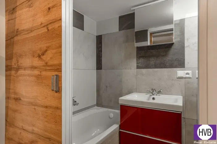Prodej bytu 1+kk, Praha, Suchdolské náměstí, 12 m2