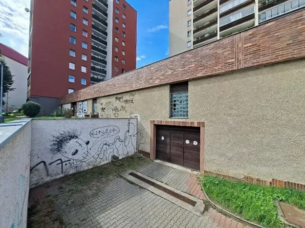 Pronájem garáže, Praha - Strašnice, 16 m2