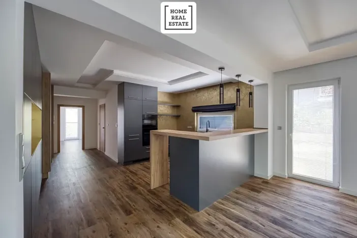 Prodej bytu 2+kk, Karlovy Vary, Šumavská, 75 m2