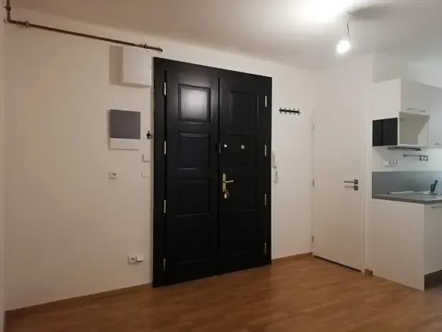 Pronájem bytu 2+1, Praha - Žižkov, Roháčova, 67 m2