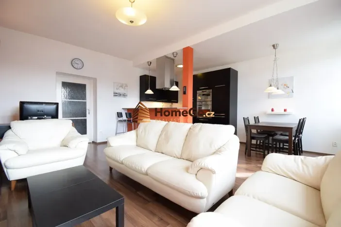 Pronájem bytu 2+kk, Praha - Vršovice, Vršovická, 79 m2