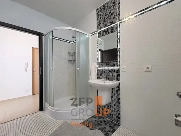 Prodej bytu 1+kk, Modřice, K Lesu, 38 m2