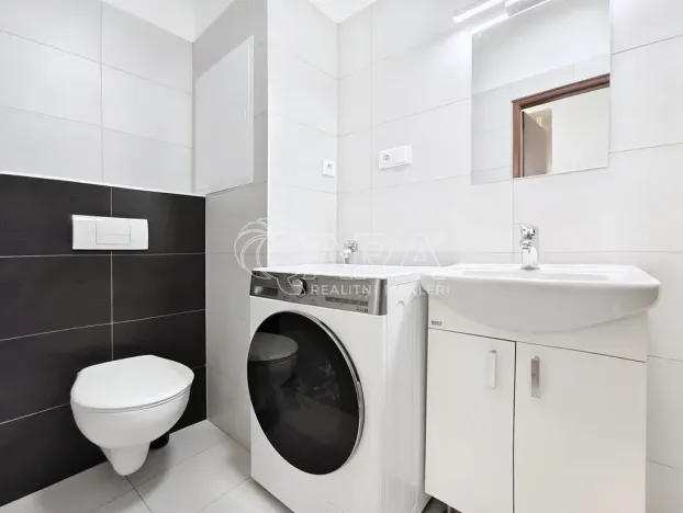 Pronájem bytu 1+1, Praha - Vršovice, Na stezce, 37 m2