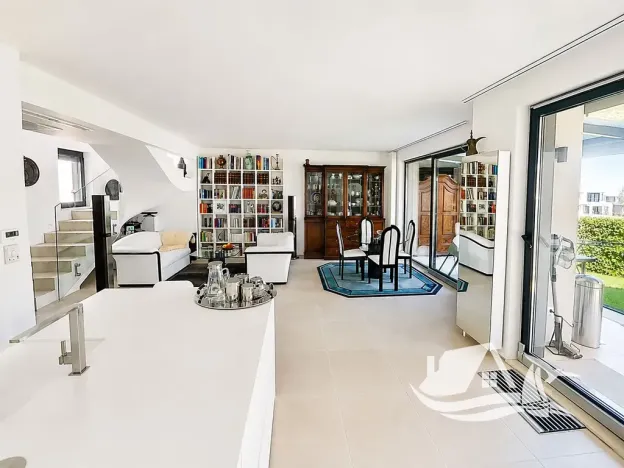 Prodej rodinného domu, Pomorie, Bulharsko, 118 m2