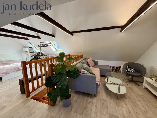 Pronájem bytu 2+kk, Brno, Sochorova, 45 m2