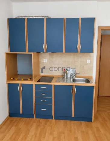Pronájem bytu 2+kk, Praha, Křižíkova, 51 m2