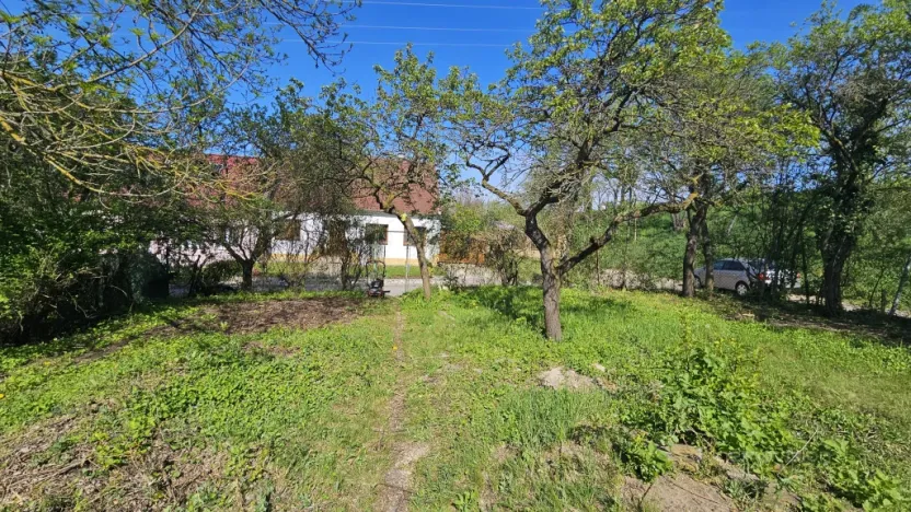Prodej komerčního pozemku, Popice, 345 m2
