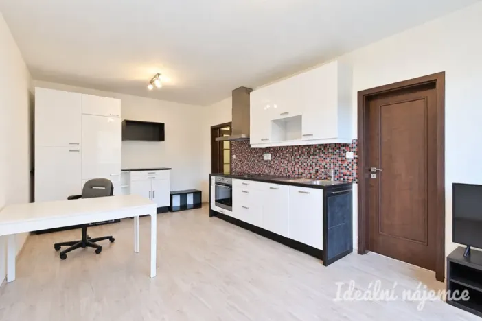 Pronájem bytu 3+kk, Brno - Bystrc, Černého, 62 m2