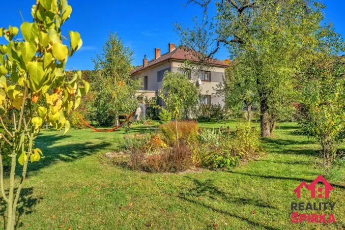 Prodej rodinného domu, Albrechtice, 227 m2