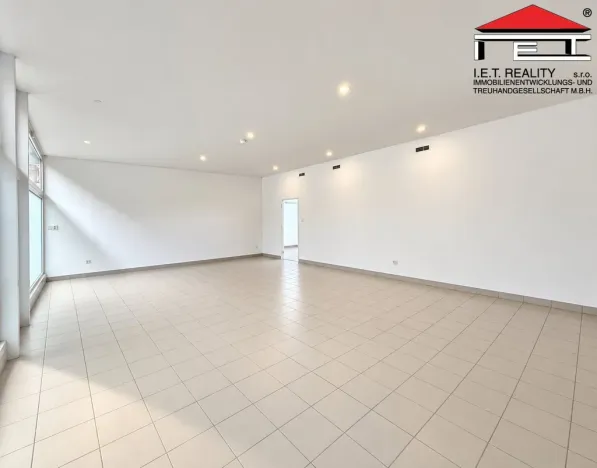 Pronájem obchodního prostoru, Brno, Rokytova, 80 m2
