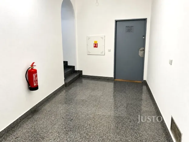 Pronájem kanceláře, Písek - Vnitřní Město, Chelčického, 37 m2