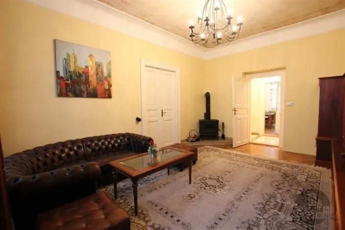 Pronájem bytu 3+1, Praha, Korunní, 95 m2