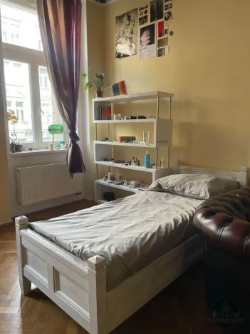 Pronájem bytu 3+1, Praha, Korunní, 95 m2