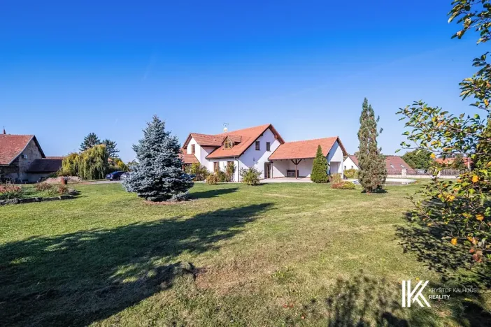 Prodej ubytování, Hrochův Týnec, 356 m2